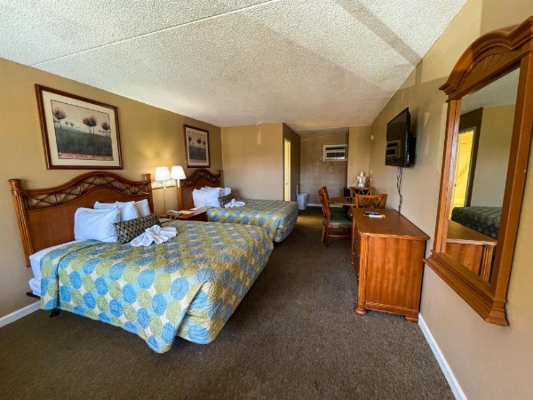 Oceanfront Viking Motel image 17